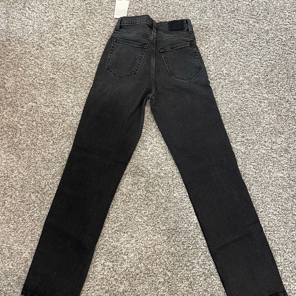 Abercrombie 90s Straight Ultra High Rise Black Denim - Picture 5 of 5
